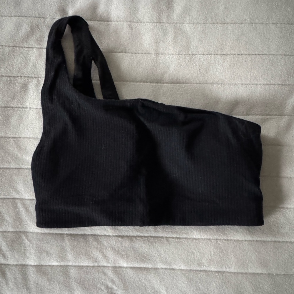 lululemon athletica Black One-Shoulder Ribbed Sports Bra